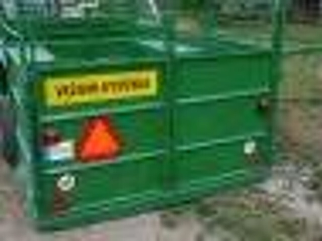 Dinapolis przyczepa do przewozu bydła TRV 510 - شاحنة نقل المواشي مقطورة: صور 5 Dinapolis przyczepa do przewozu bydła TRV 510 - شاحنة نقل المواشي مقطورة: صور 5