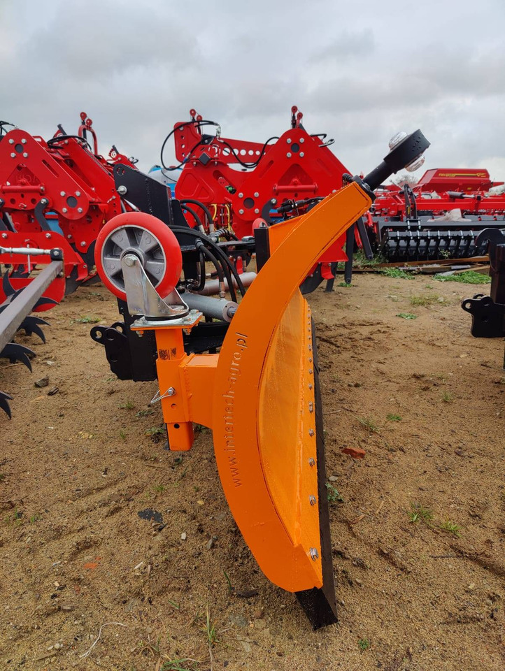 Inter-tech Snow plough 2,6m straight - ON STOCK - كاسحة ثلوج - الآلات والماكينات الزراعية: صور 2 Inter-tech Snow plough 2,6m straight - ON STOCK - كاسحة ثلوج - الآلات والماكينات الزراعية: صور 2