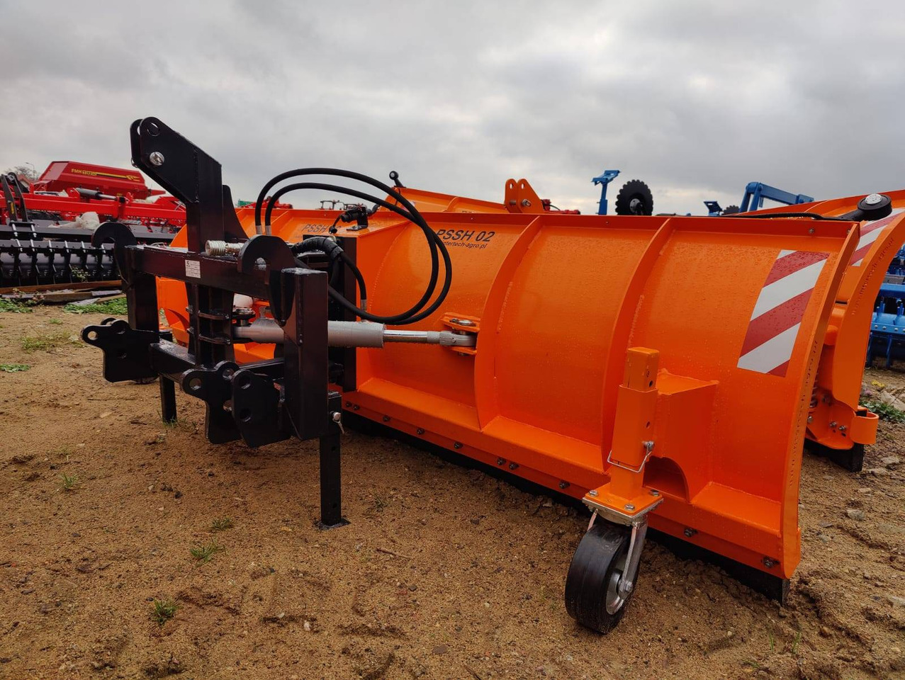 Inter-tech Snow plough 2,6m straight - ON STOCK - كاسحة ثلوج - الآلات والماكينات الزراعية: صور 4 Inter-tech Snow plough 2,6m straight - ON STOCK - كاسحة ثلوج - الآلات والماكينات الزراعية: صور 4