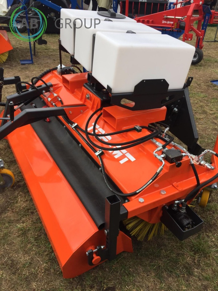 Metal-Technik TOP MT tractor road sweeper 2 m - مكنسة - سيارة بلدية: صور 4 Metal-Technik TOP MT tractor road sweeper 2 m - مكنسة - سيارة بلدية: صور 4