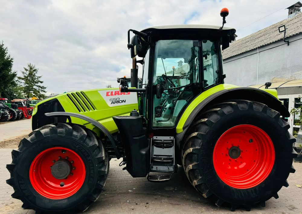 Claas Arion 650 - جرار: صور 5 Claas Arion 650 - جرار: صور 5