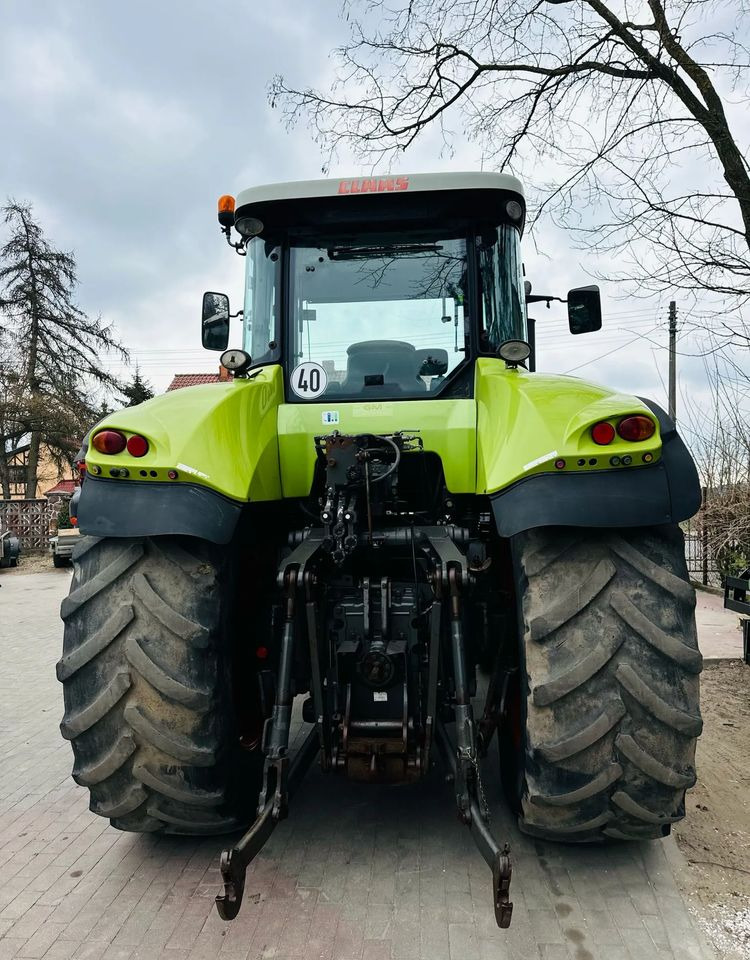 جرار Claas Axion 810: صور 7