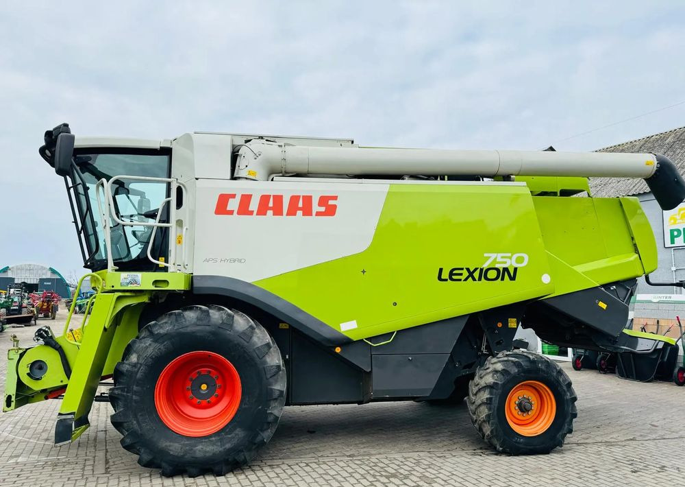 Claas LEXION 750 APS HYBRID - حصادة شاملة: صور 1 Claas LEXION 750 APS HYBRID - حصادة شاملة: صور 1