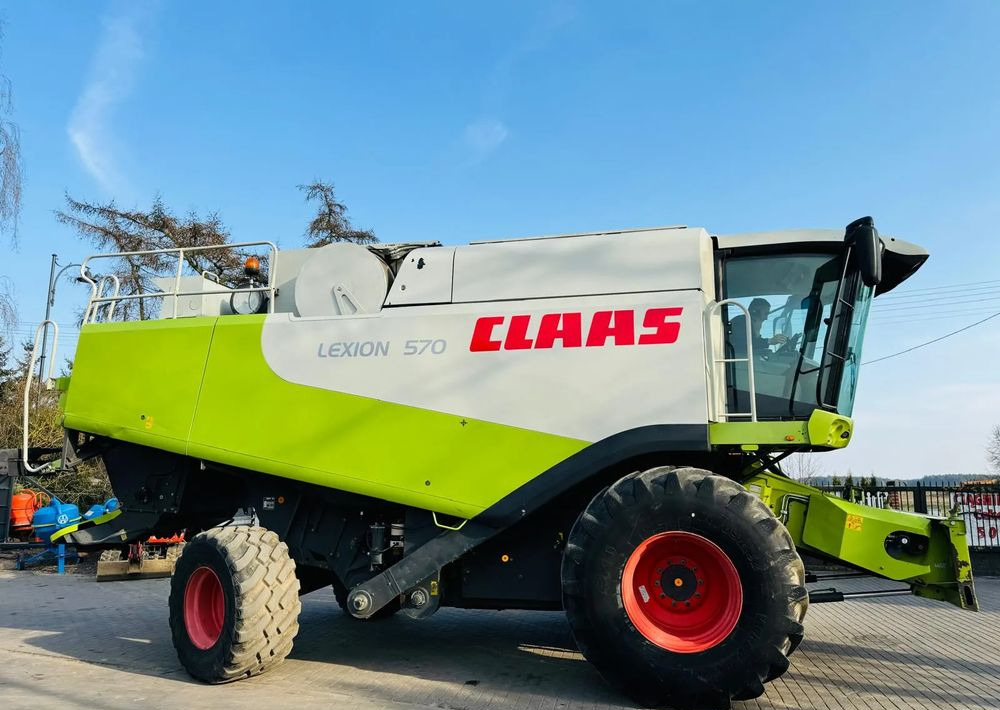 Claas Lexion 570 - حصادة شاملة: صور 3 Claas Lexion 570 - حصادة شاملة: صور 3