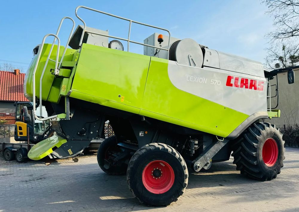 Claas Lexion 570 - حصادة شاملة: صور 4 Claas Lexion 570 - حصادة شاملة: صور 4