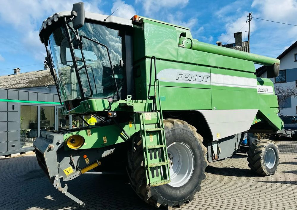 Fendt 5220E - حصادة شاملة: صور 4 Fendt 5220E - حصادة شاملة: صور 4