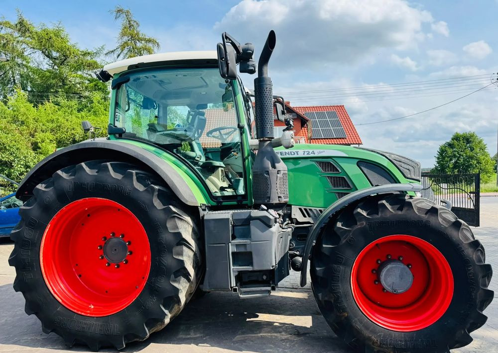 Fendt 724 - جرار: صور 3 Fendt 724 - جرار: صور 3