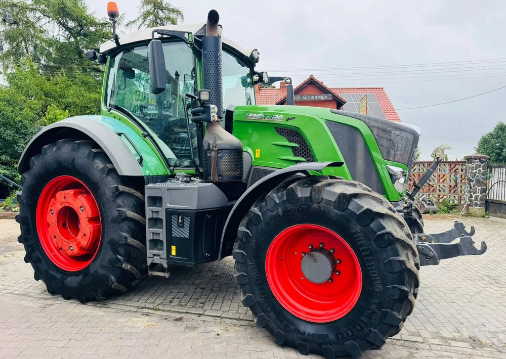 Fendt 828 Vario Profi Plus - جرار: صور 3 Fendt 828 Vario Profi Plus - جرار: صور 3