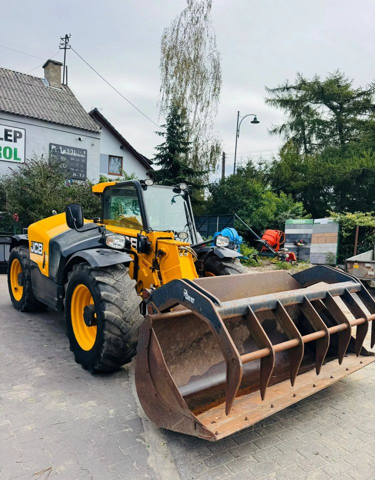 JCB 527-58 AGRI PLUS - رافعة تلسكوبية: صور 2 JCB 527-58 AGRI PLUS - رافعة تلسكوبية: صور 2