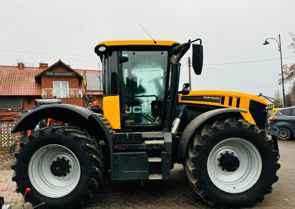 JCB FASTRAC 4220 - جرار: صور 5 JCB FASTRAC 4220 - جرار: صور 5