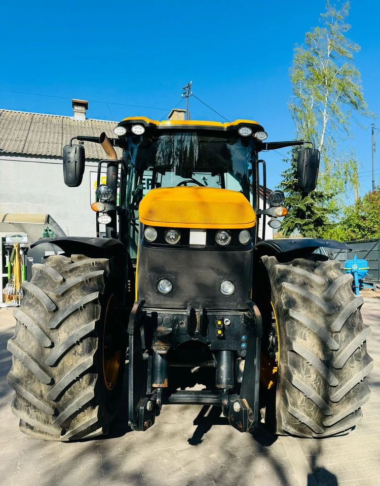 جرار JCB Fastrac 4220: صور 10