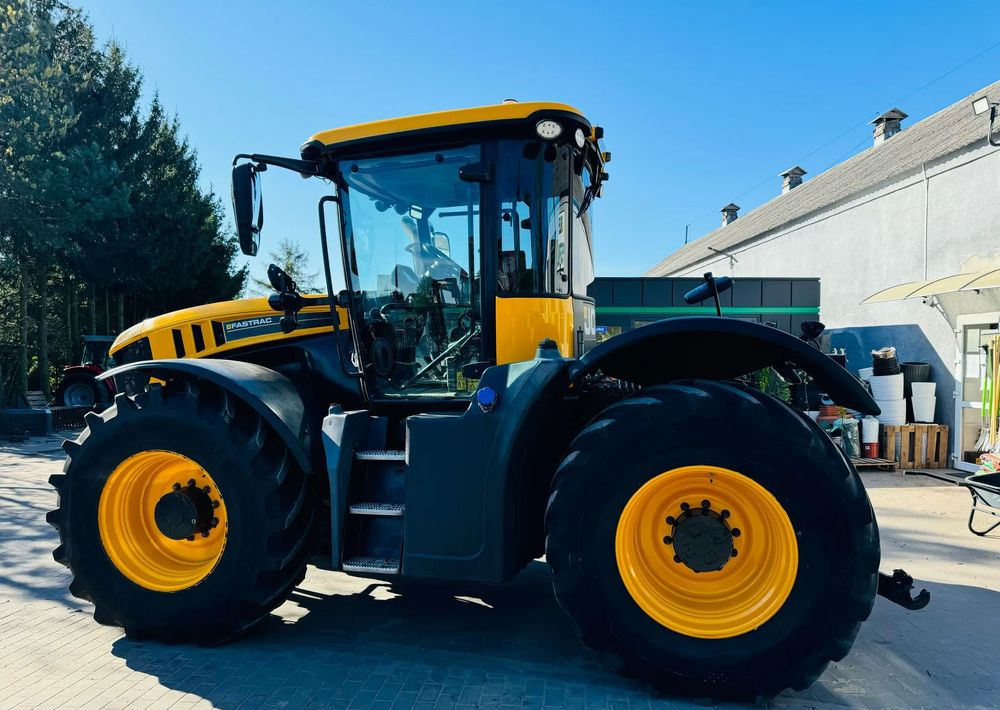 JCB Fastrac 4220 - جرار: صور 2 JCB Fastrac 4220 - جرار: صور 2