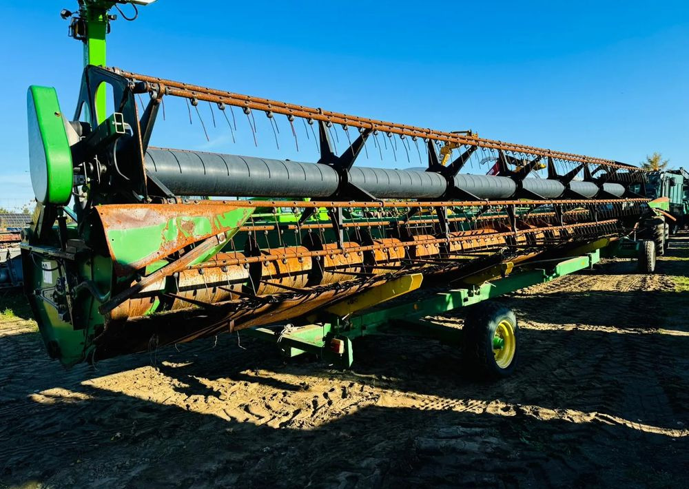 John Deere 630R - حصادة شاملة - الرأس: صور 3 John Deere 630R - حصادة شاملة - الرأس: صور 3