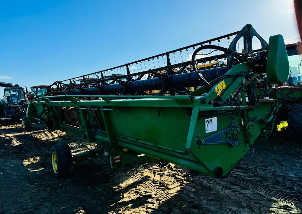 John Deere 630R - حصادة شاملة - الرأس: صور 2 John Deere 630R - حصادة شاملة - الرأس: صور 2