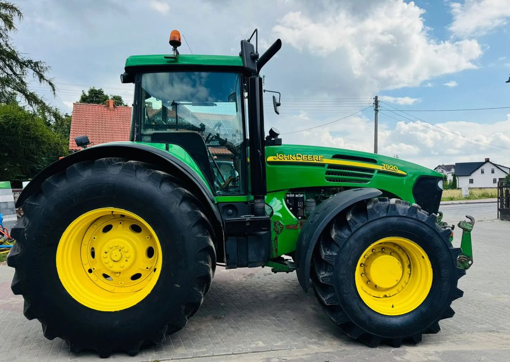 John Deere 7920 - جرار: صور 4 John Deere 7920 - جرار: صور 4