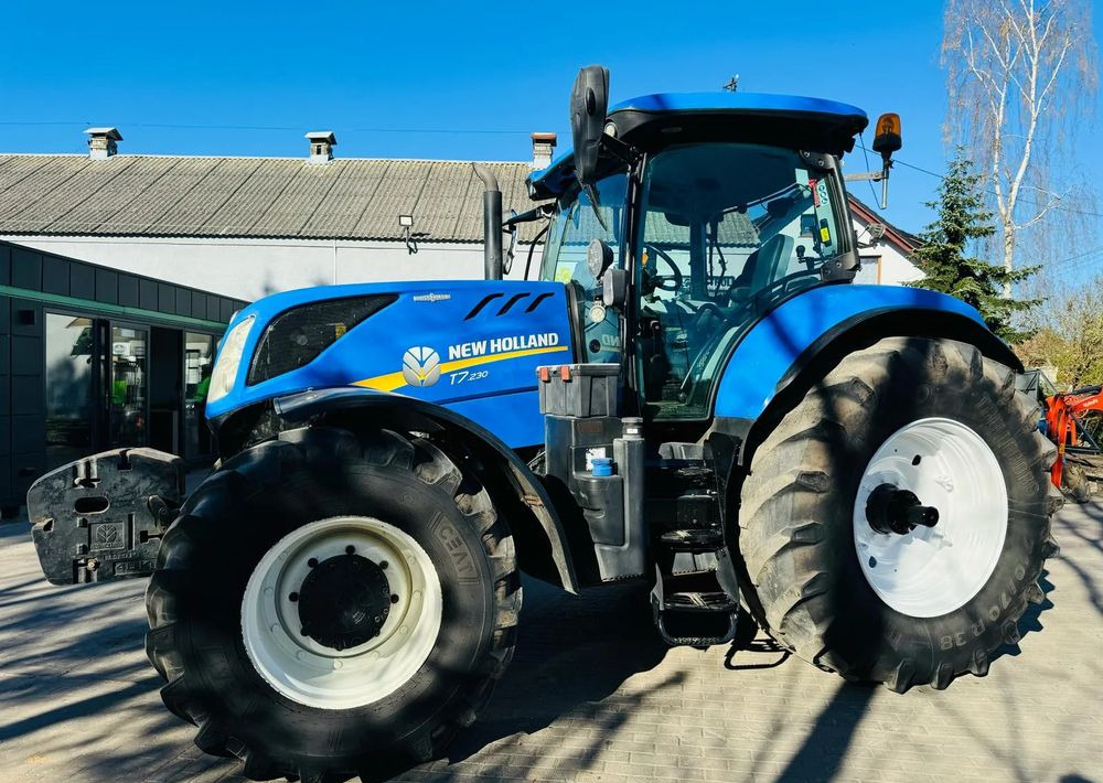 New Holland T7.230 - جرار: صور 3 New Holland T7.230 - جرار: صور 3