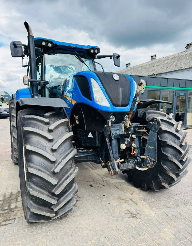 New Holland T7.230 - جرار: صور 2 New Holland T7.230 - جرار: صور 2