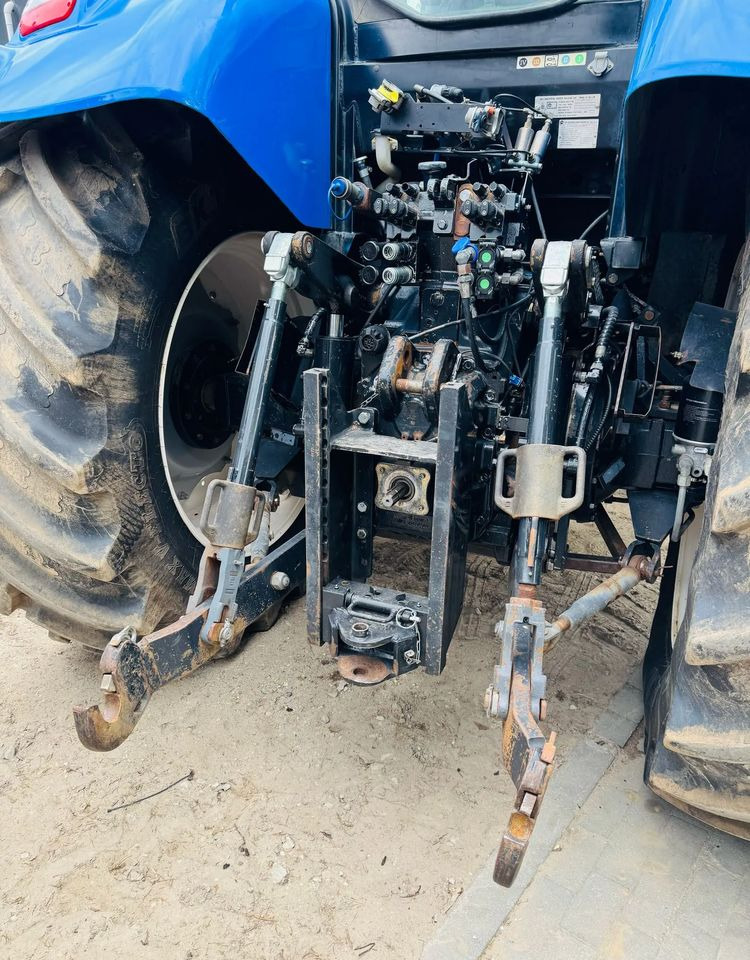جرار New Holland T7.260 Powercommand: صور 12 جرار New Holland T7.260 Powercommand: صور 12