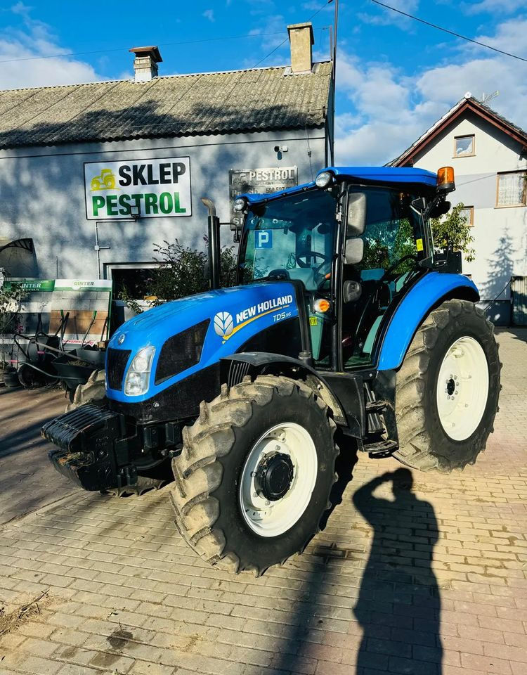 New Holland TD5.95 - جرار: صور 2 New Holland TD5.95 - جرار: صور 2