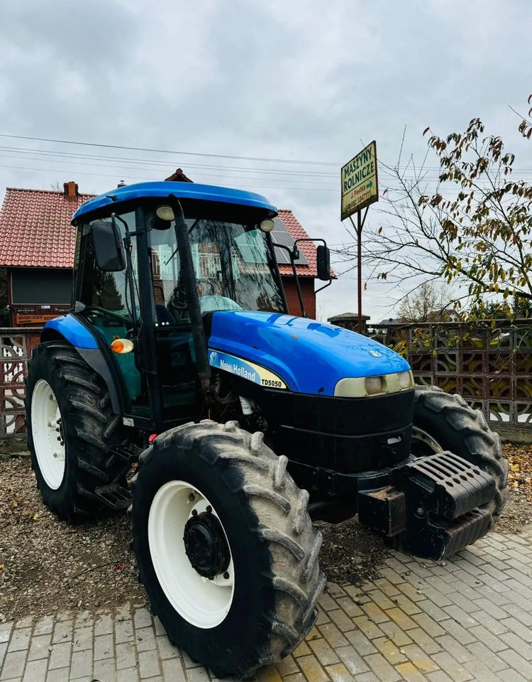 New Holland TD5050 - جرار: صور 1 New Holland TD5050 - جرار: صور 1