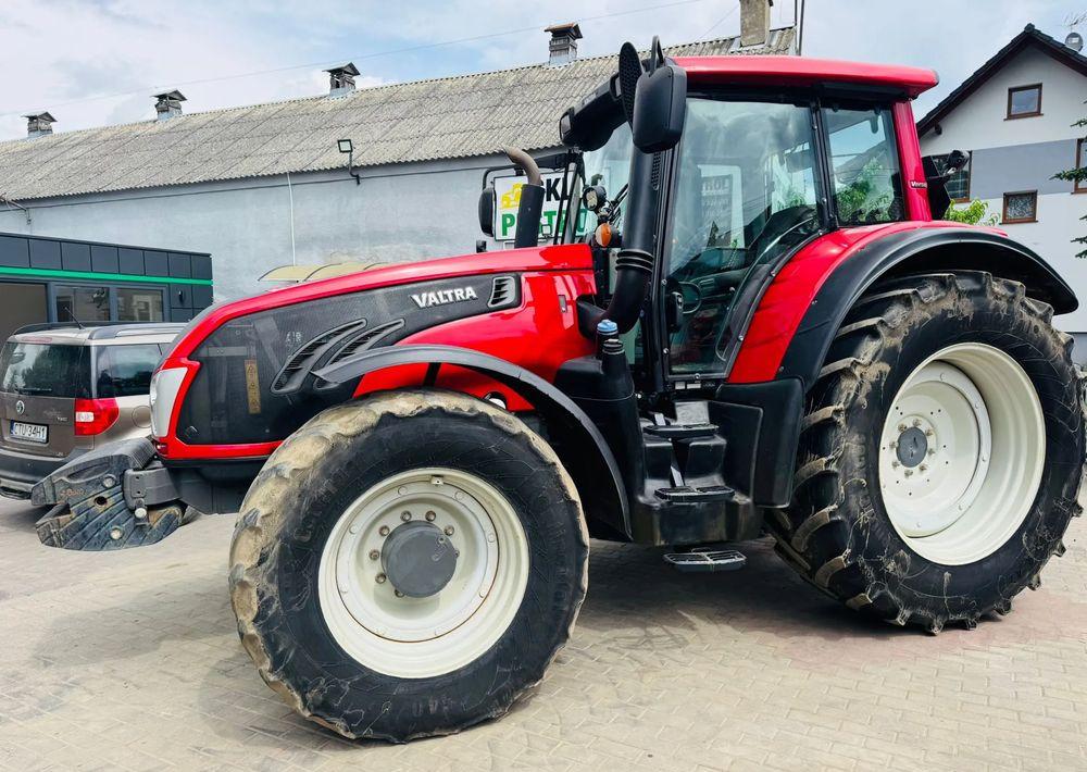 Valtra T213 Versu Unlimited - جرار: صور 3 Valtra T213 Versu Unlimited - جرار: صور 3