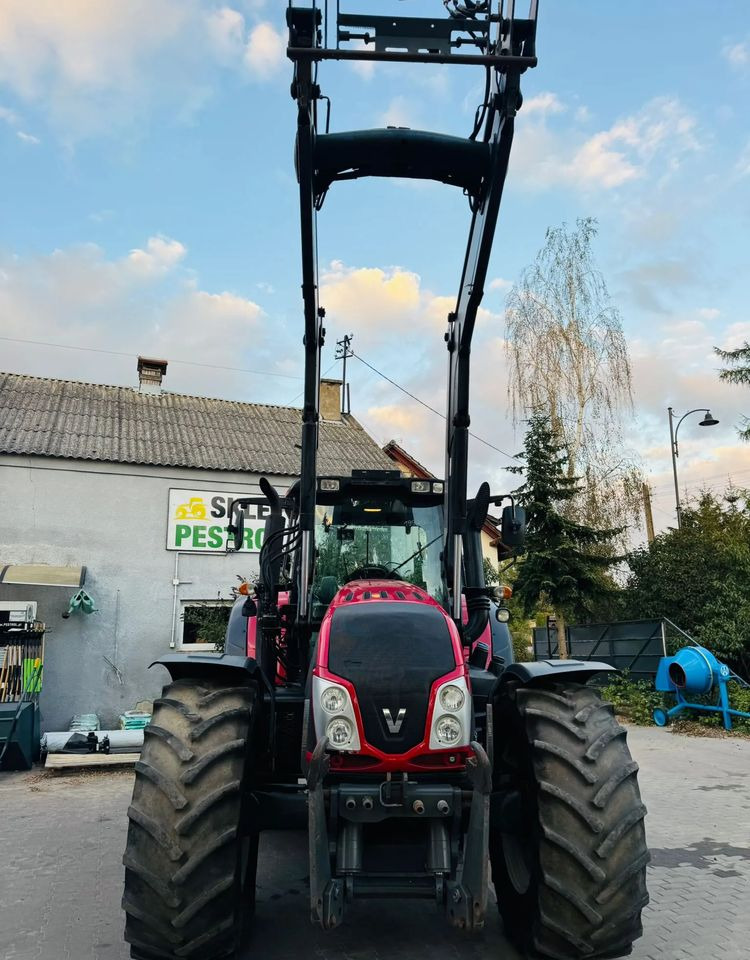 جرار Valtra T213 Versu: صور 12