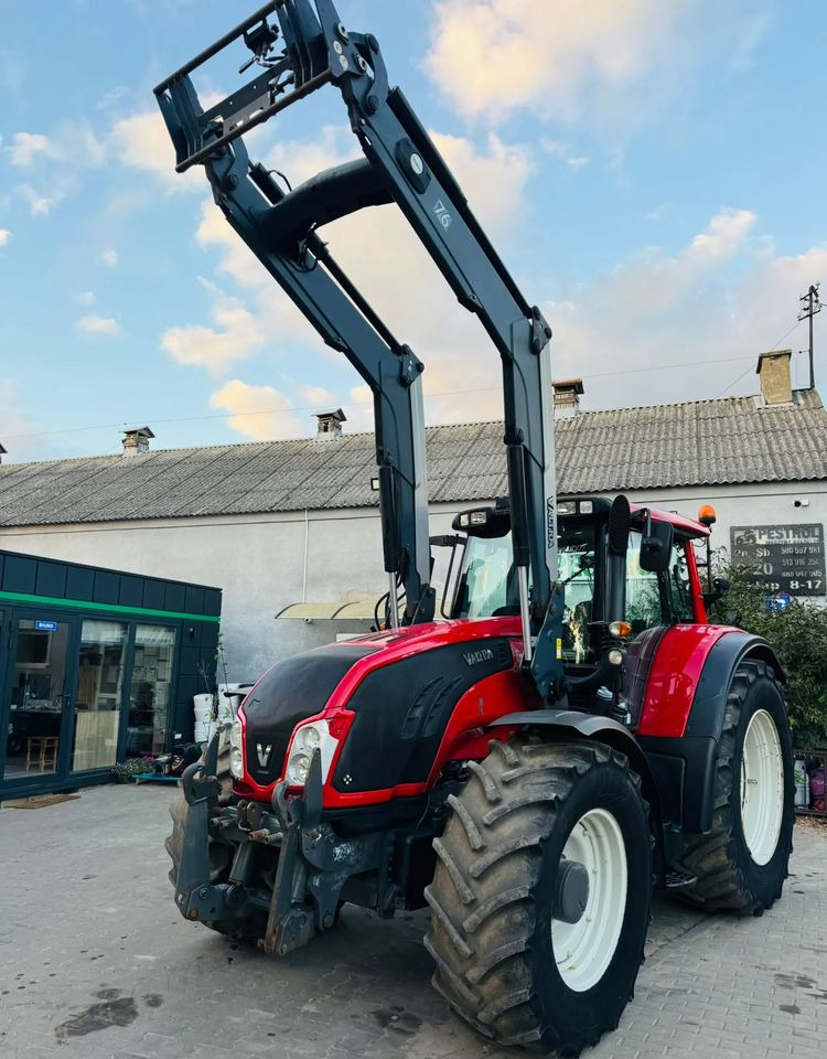 جرار Valtra T213 Versu: صور 13
