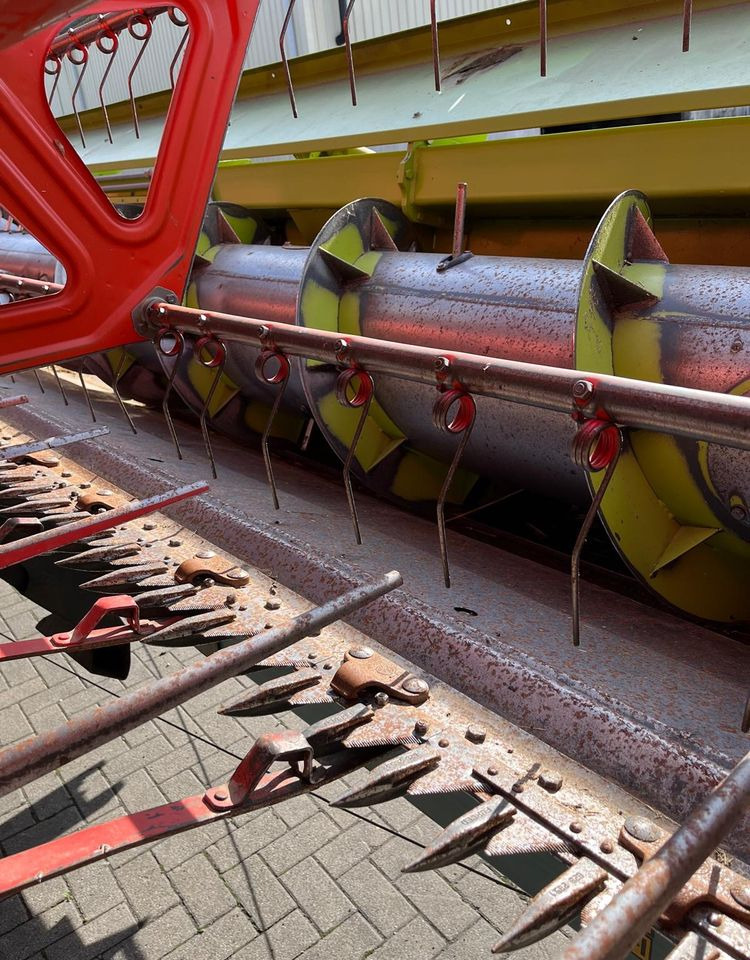 Claas Claas Vario 750 - حصادة شاملة - الرأس: صور 2 Claas Claas Vario 750 - حصادة شاملة - الرأس: صور 2