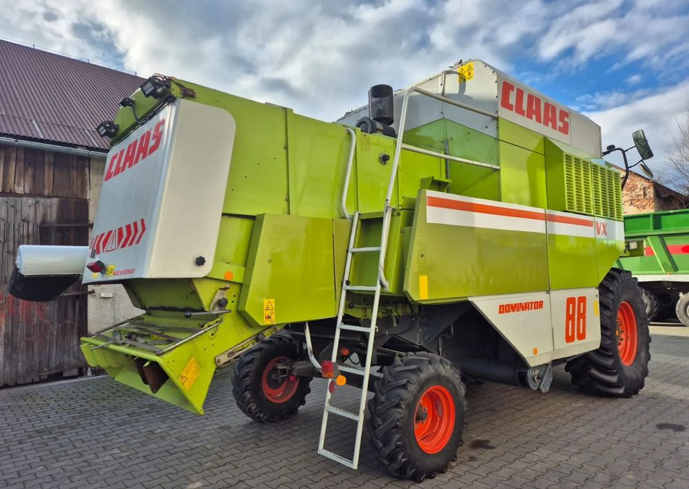 Claas Dominator VX 88 - حصادة شاملة: صور 4 Claas Dominator VX 88 - حصادة شاملة: صور 4