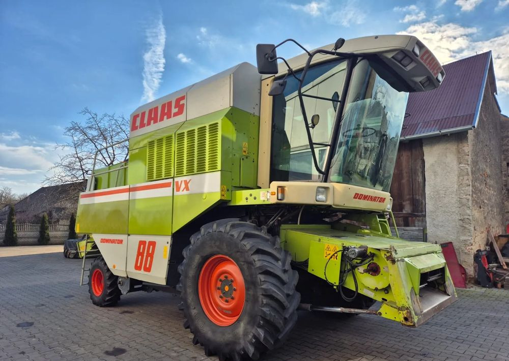 Claas Dominator VX 88 - حصادة شاملة: صور 2 Claas Dominator VX 88 - حصادة شاملة: صور 2
