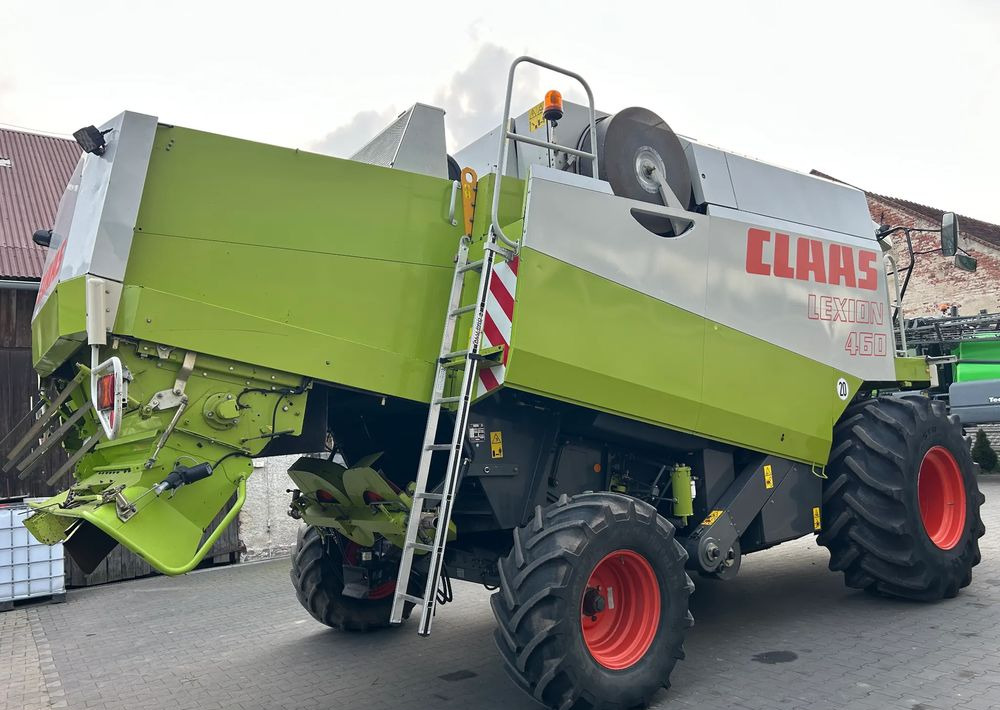 Claas Lexion 460 - حصادة شاملة: صور 4 Claas Lexion 460 - حصادة شاملة: صور 4