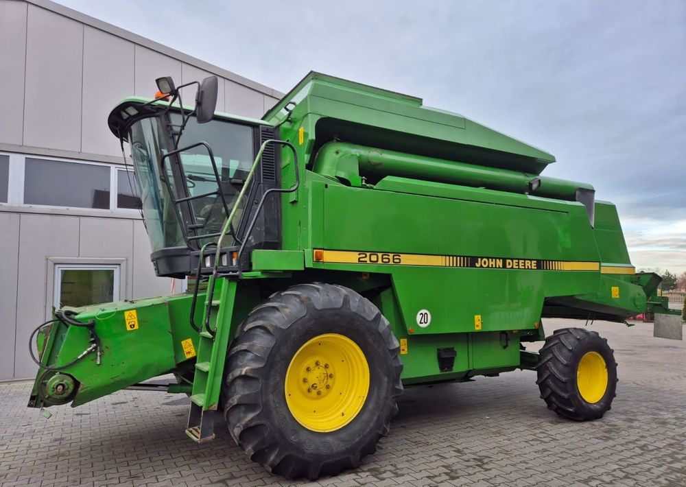 John Deere 2066 - حصادة شاملة: صور 1 John Deere 2066 - حصادة شاملة: صور 1