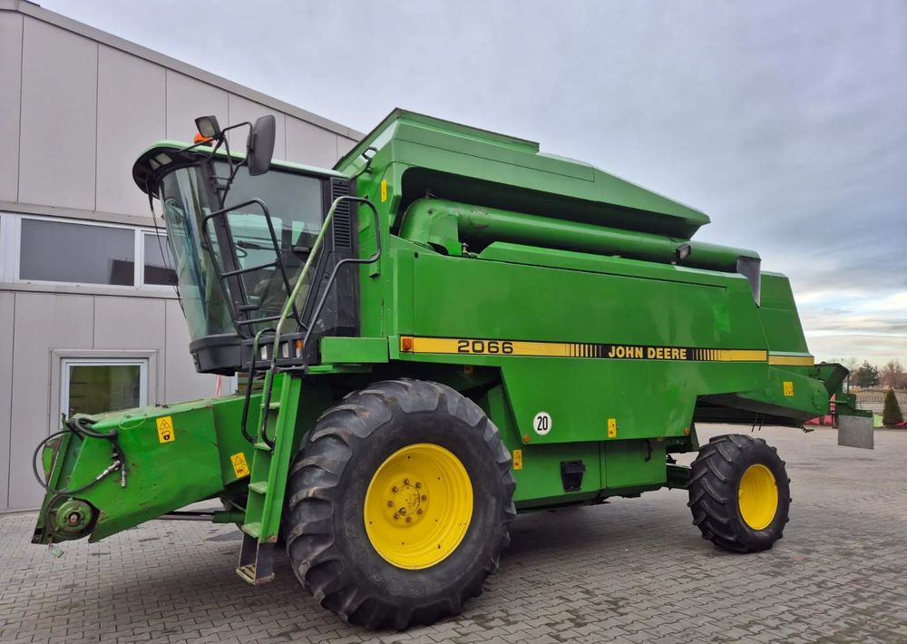 John Deere 2066 - حصادة شاملة: صور 4 John Deere 2066 - حصادة شاملة: صور 4
