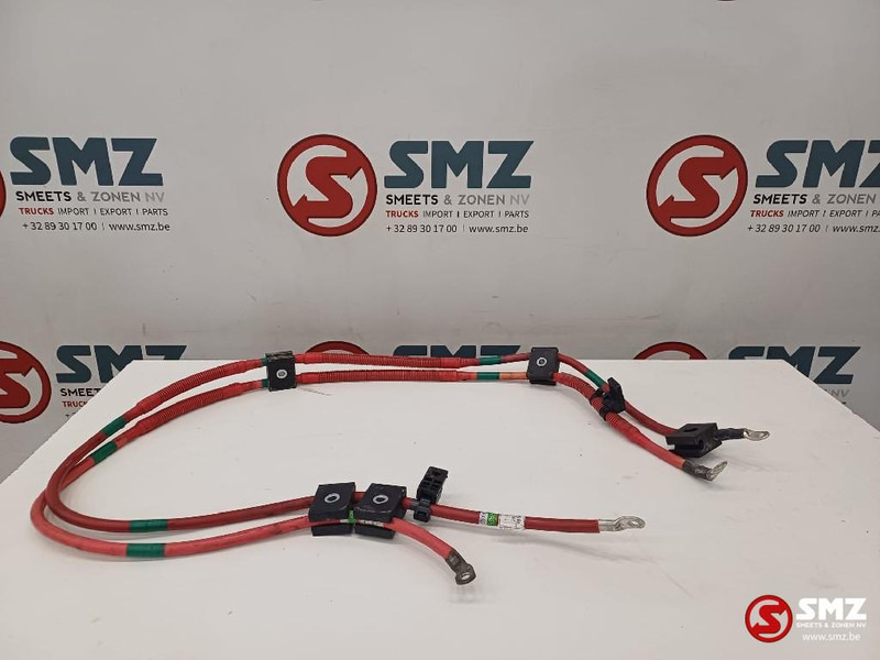 Caterpillar Alternator cable Caterpillar - الكابلات / الأسلاك - معدات المناولة: صور 1 Caterpillar Alternator cable Caterpillar - الكابلات / الأسلاك - معدات المناولة: صور 1