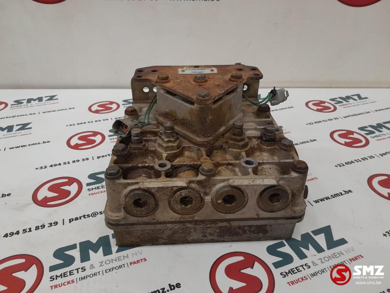 Caterpillar Occ kleppenhuis D6M Caterpillar - قطع الغيار - شاحنة: صور 2 Caterpillar Occ kleppenhuis D6M Caterpillar - قطع الغيار - شاحنة: صور 2