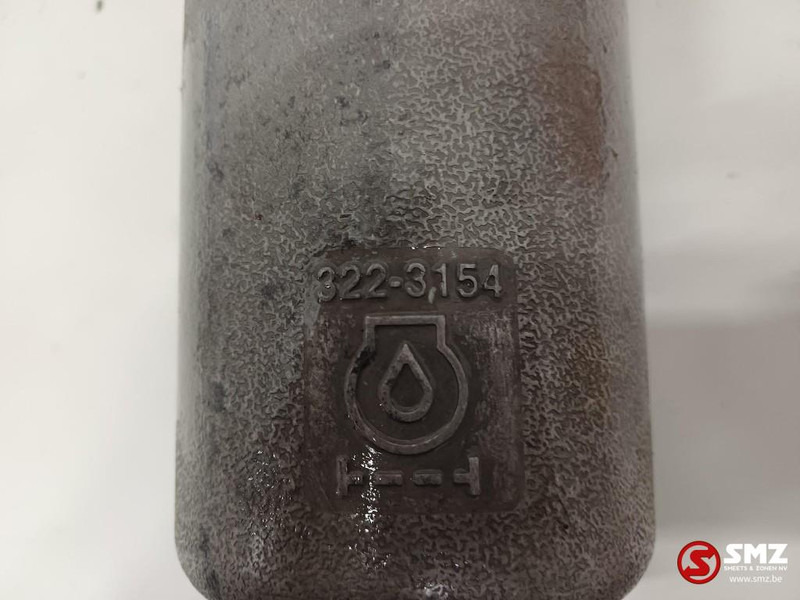 Caterpillar Oil filter + high temperature hose Caterpillar - فلتر النفط - معدات المناولة: صور 4 Caterpillar Oil filter + high temperature hose Caterpillar - فلتر النفط - معدات المناولة: صور 4