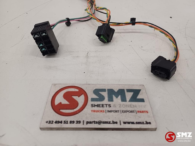 Caterpillar Wiring console Caterpillar - الكابلات / الأسلاك - معدات المناولة: صور 2 Caterpillar Wiring console Caterpillar - الكابلات / الأسلاك - معدات المناولة: صور 2