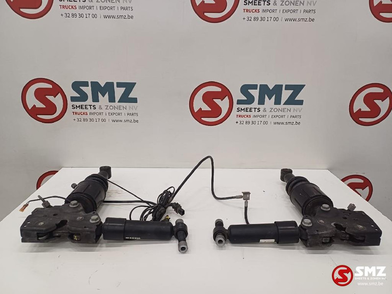 DAF Occ set cabineschokdempers DAF - امتصاص الصدمات - شاحنة: صور 1 DAF Occ set cabineschokdempers DAF - امتصاص الصدمات - شاحنة: صور 1