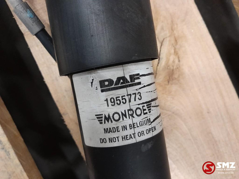 DAF Occ set cabineschokdempers achter DAF - امتصاص الصدمات - شاحنة: صور 3 DAF Occ set cabineschokdempers achter DAF - امتصاص الصدمات - شاحنة: صور 3