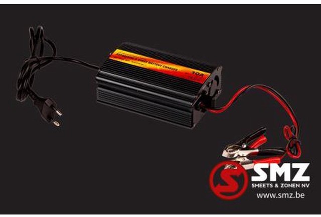Diversen Batterij lader 12V 10AH - زينة وكماليات السيارات: صور 1 Diversen Batterij lader 12V 10AH - زينة وكماليات السيارات: صور 1