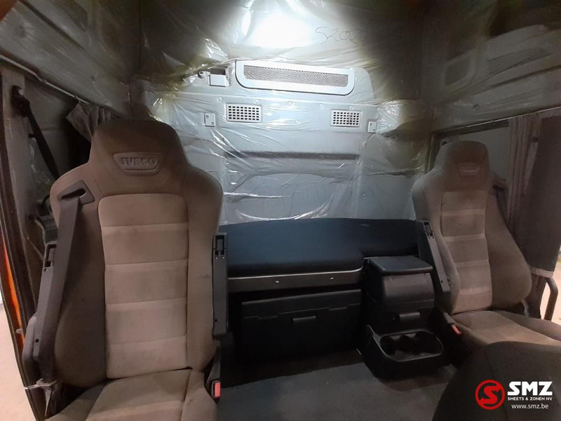 الكابينة والداخلية - شاحنة Iveco Occ cabine compleet Iveco Stralis HI Way euro 6: صور 14