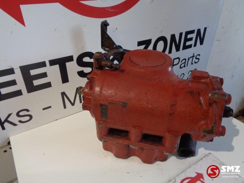 Iveco Occ stuurhuis iveco trakker - دودة دركسون - شاحنة: صور 3 Iveco Occ stuurhuis iveco trakker - دودة دركسون - شاحنة: صور 3