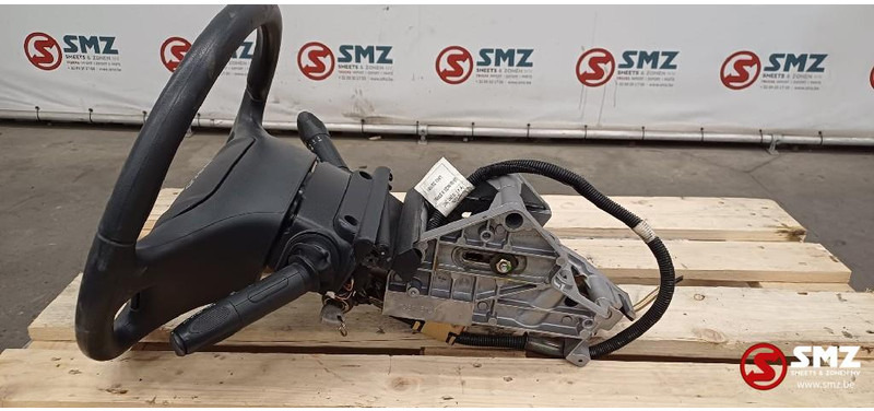 Iveco Occ stuurwiel + stuurkolom + stuurkolomschakelaars - قيادة السيارة - شاحنة: صور 3 Iveco Occ stuurwiel + stuurkolom + stuurkolomschakelaars - قيادة السيارة - شاحنة: صور 3