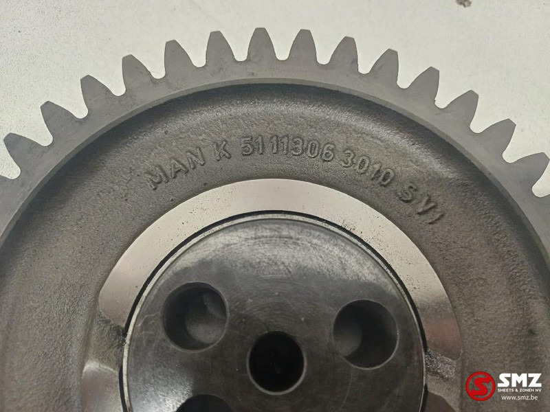 MAN Occ nokkenastandwiel D2676 MAN - عمود الحدبات - شاحنة: صور 3 MAN Occ nokkenastandwiel D2676 MAN - عمود الحدبات - شاحنة: صور 3