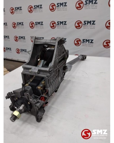 MAN Occ stuurkolom met stuurstang MAN TGX 81461136236 - عمود التوجيه - شاحنة: صور 2 MAN Occ stuurkolom met stuurstang MAN TGX 81461136236 - عمود التوجيه - شاحنة: صور 2