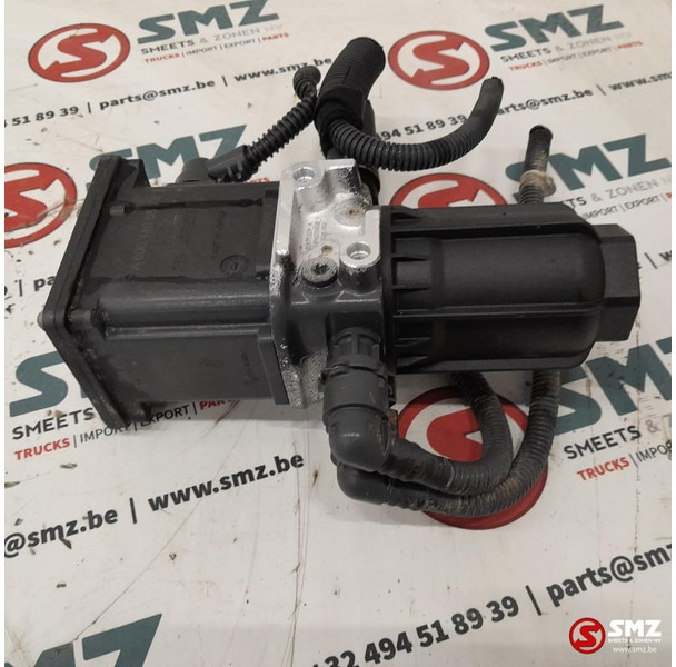 Mercedes-Benz Occ AdBluepomp Euro 6 Mercedes - نظام الوقود - شاحنة: صور 2 Mercedes-Benz Occ AdBluepomp Euro 6 Mercedes - نظام الوقود - شاحنة: صور 2