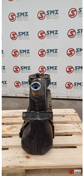 Mercedes-Benz Occ AdBluetank 25L + AdBlueniveausensor Mercedes - نظام الوقود - شاحنة: صور 3 Mercedes-Benz Occ AdBluetank 25L + AdBlueniveausensor Mercedes - نظام الوقود - شاحنة: صور 3