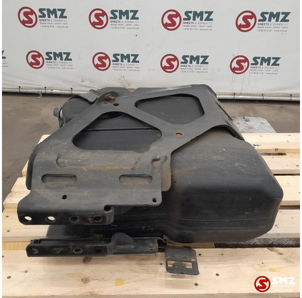 Mercedes-Benz Occ AdBluetank 60L + AdBlueniveausensor Mercedes - نظام الوقود - شاحنة: صور 4 Mercedes-Benz Occ AdBluetank 60L + AdBlueniveausensor Mercedes - نظام الوقود - شاحنة: صور 4