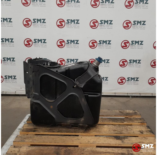Mercedes-Benz Occ AdBluetank 60L + AdBlueniveausensor Mercedes - نظام الوقود - شاحنة: صور 2 Mercedes-Benz Occ AdBluetank 60L + AdBlueniveausensor Mercedes - نظام الوقود - شاحنة: صور 2