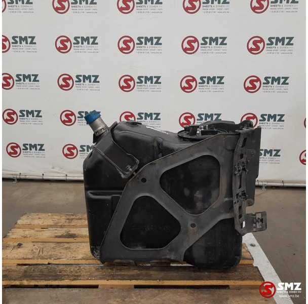 Mercedes-Benz Occ AdBluetank 60L + AdBlueniveausensor Mercedes - نظام الوقود - شاحنة: صور 1 Mercedes-Benz Occ AdBluetank 60L + AdBlueniveausensor Mercedes - نظام الوقود - شاحنة: صور 1